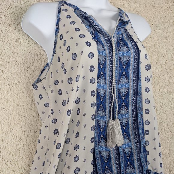 Pink Republic* Women's Camisole Sleeveless Split Neck Curved Hem Blouse~ Medium - Picture 4 of 11